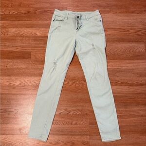 ⭐️3/20$ Old Navy Midrise Light Blue Distressed Jeans